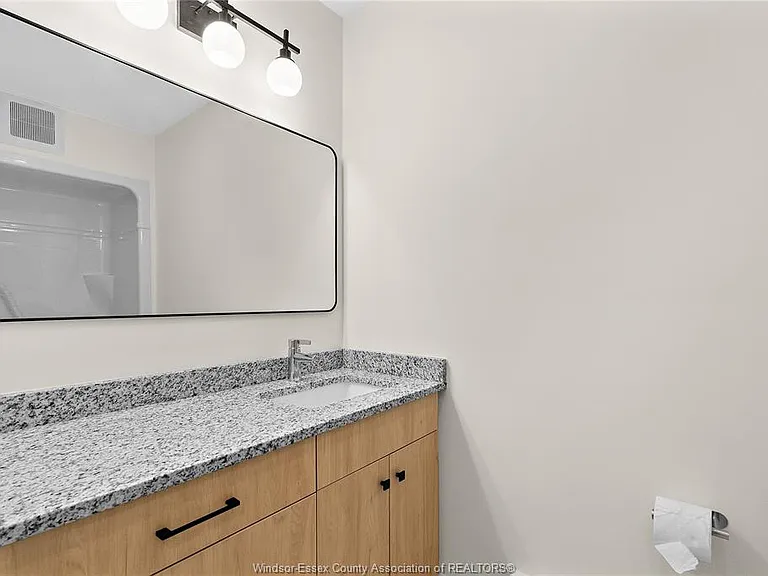 849 Ford Blvd #LOWER — Photo 15