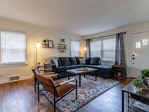 5th image of 3018 Louisa Ave