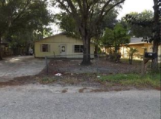 2704 4th St E, Bradenton, FL 34208