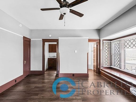 4th image of 2203-1 Broadway