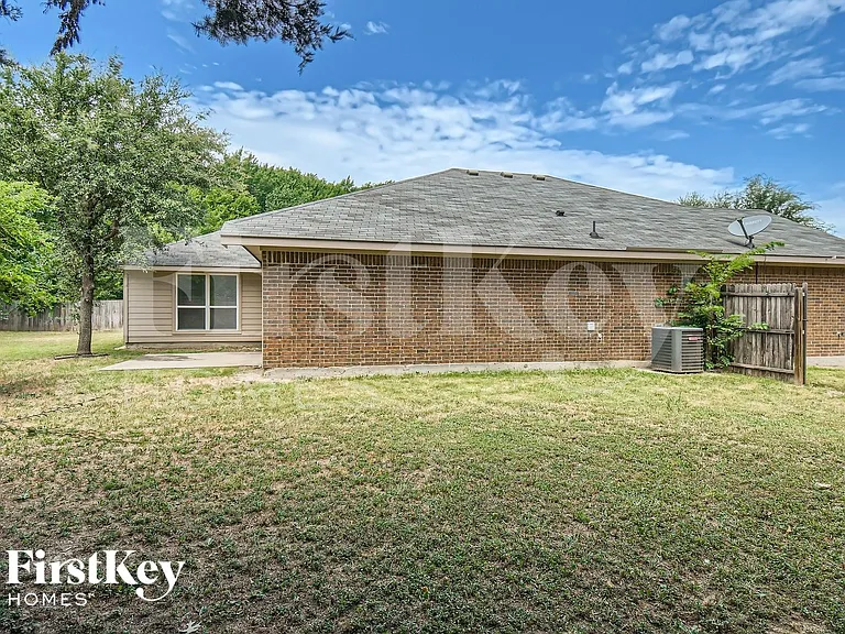6743 Ohana Pl — Photo 26