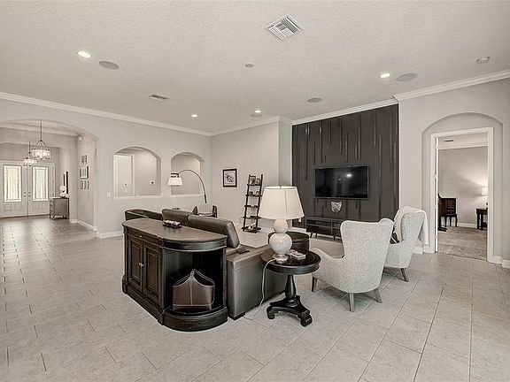 5th image of 6916 NEOPOLITAN COURT