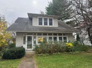 324 W Greene St, Postville, IA 52162
