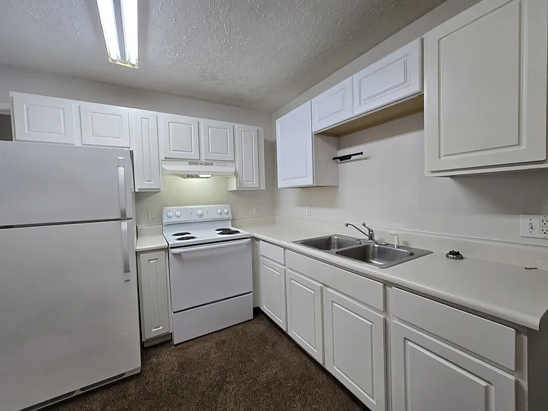 9343 W Watergate Rd — Photo 6