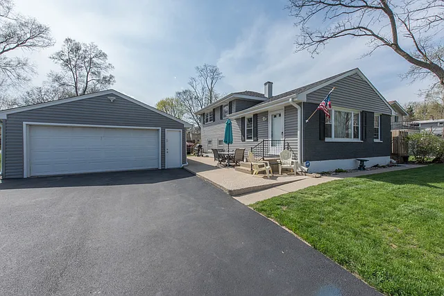 1244 Fulton Ave photo 1