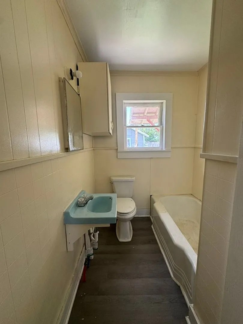 1/1 -Aransas Pass-1/2 off first months rent — Photo 3