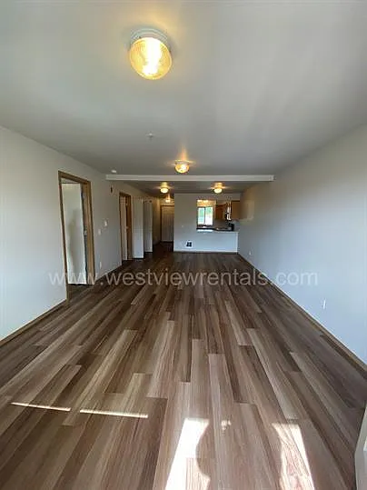 135-139 Prince Ave — Photo 36