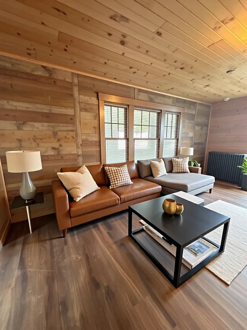For Rent Spacious 4-Bedroom Home with Modern Upgrades! — Photo 3