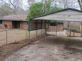 108 Aubrey Aden Rd, Carriere, MS 39426