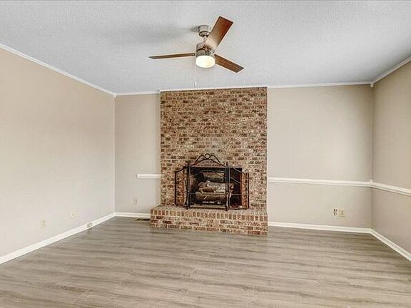 4th image of 603 Robinson Pl