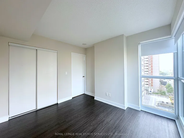 561 Sherbourne St #702 — Photo 8