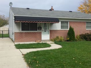 19149 Florian St, Roseville, MI 48066
