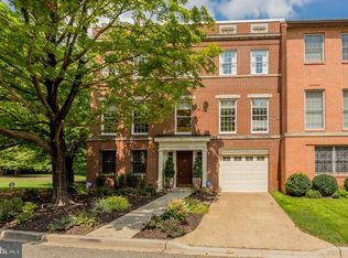 2744 Unicorn Ln NW, Washington, DC 20015