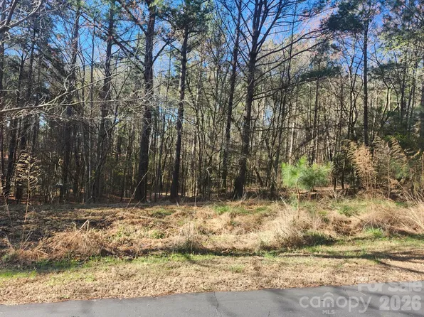 5251 Starboard Ln, Granite Falls, NC 28630