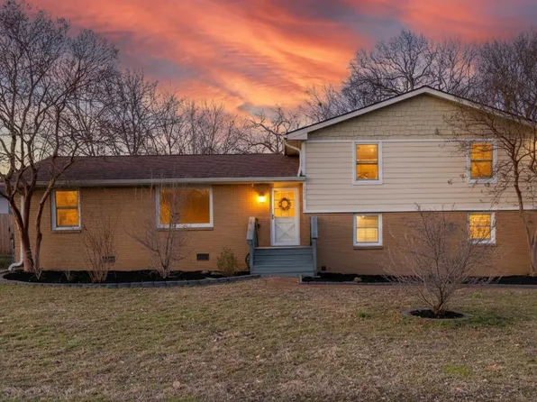 108 Connie Dr, Hendersonville, TN 37075