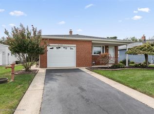 190 Port Royal Dr, Toms River, NJ