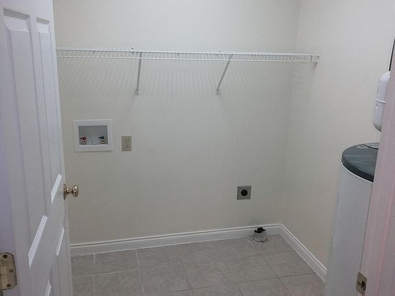 5th image of 79 Cornerstone Dr