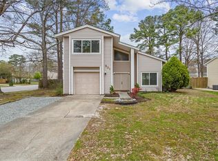 501 Great Park Dr, Newport News, VA 23608