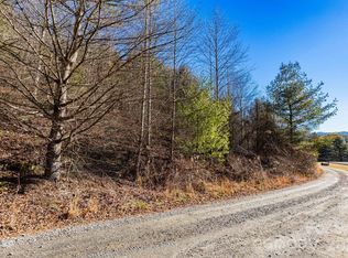 999 Rosalie Ln #6, Waynesville, NC 28785