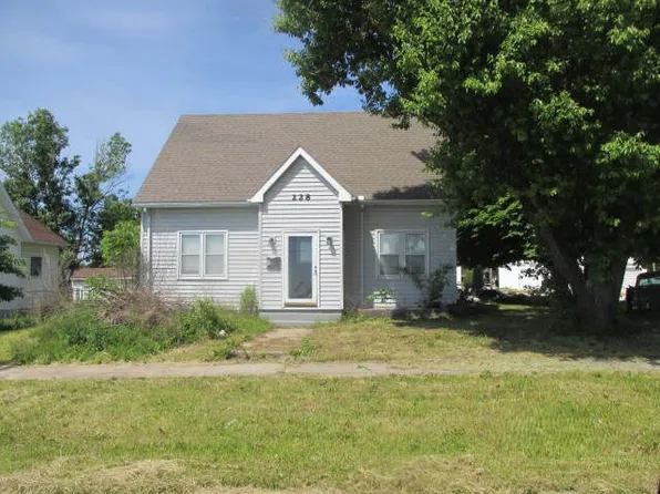 228 Graves St, Chillicothe, MO 64601