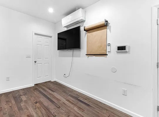 Rented by Douglas Elliman | media 4