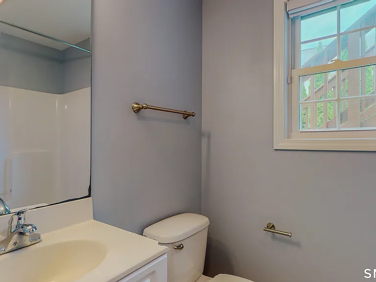 16 Jameson St — Photo 30