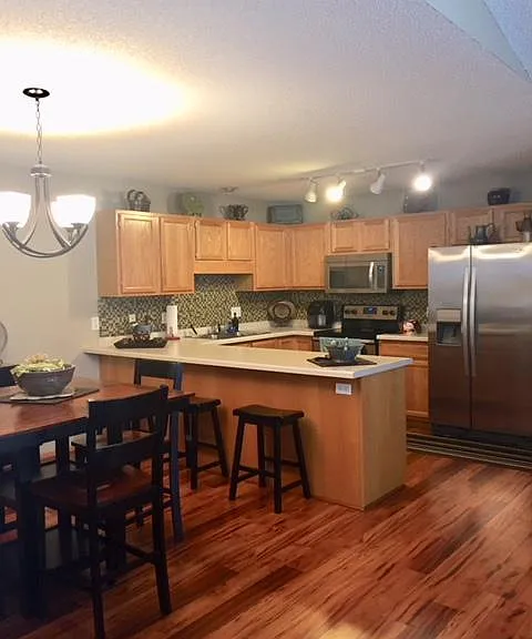 1031 Prairie View Dr SW — Photo 3