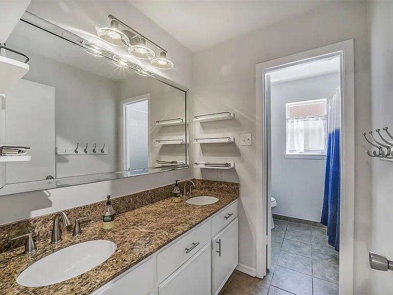 6215 Queensloch Dr — Photo 29