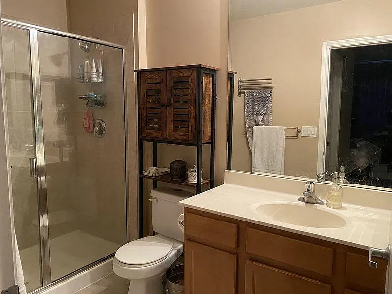 2 bed, 1100 sqft, $2,900 — Photo 4