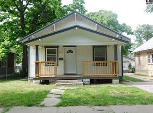 902 E 5th Ave, Hutchinson, KS 67501