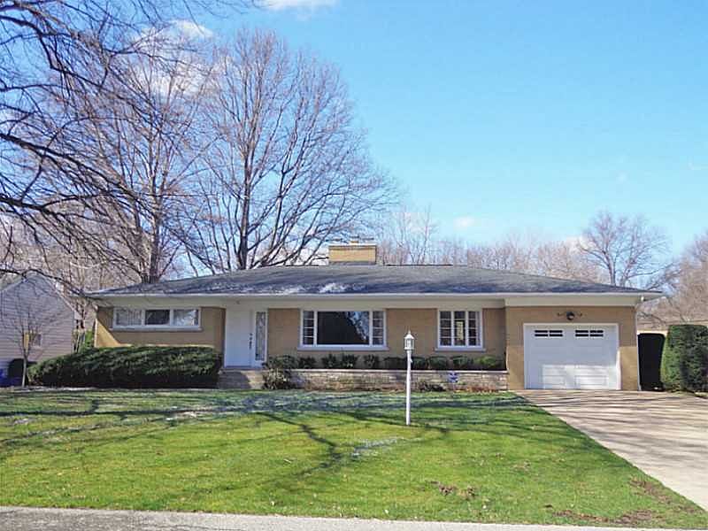 1st image of 218 California Dr