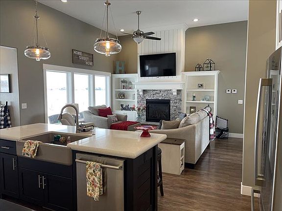 4th image of 2302 E Cedar Point Ln