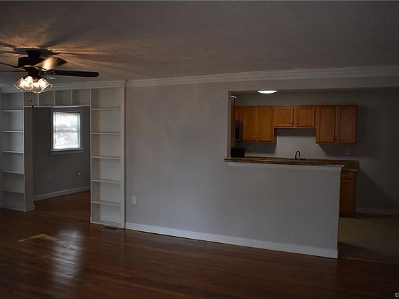5th image of 3502 Pemberton Ave