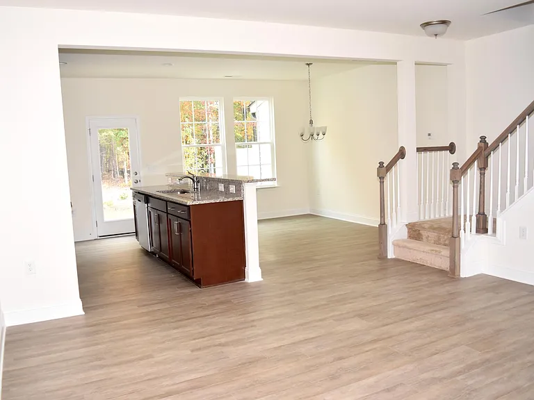 1509 Scholar Dr — Photo 5