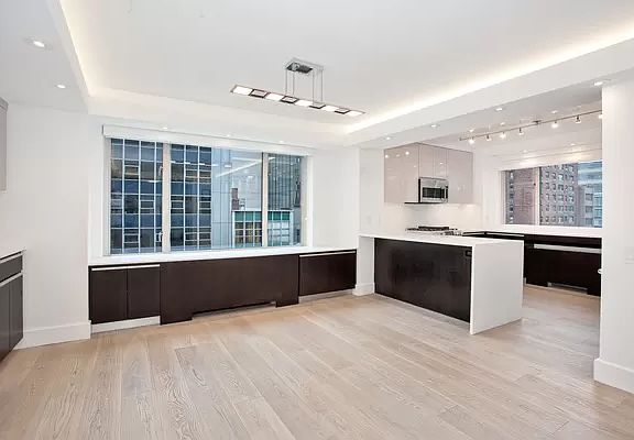 4th image of 200 E 57th St APT 7M