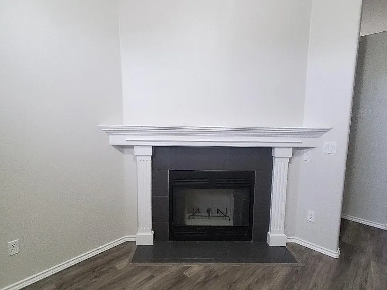 4111 E Iris Ct — Photo 2
