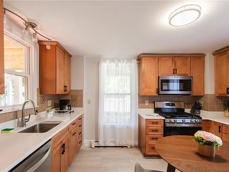 16 Pond Ave #1 — Photo 3