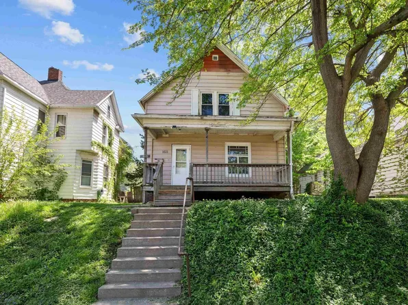 1611 14 1/2 St, Rock Island, IL 61201