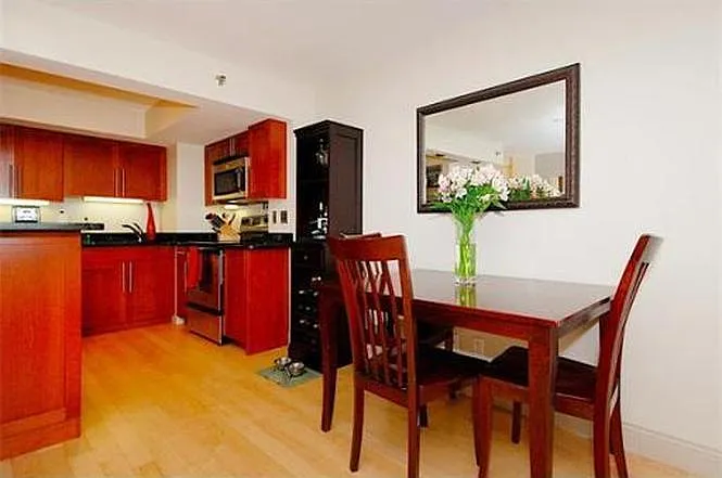 1600 Beacon St #504 — Photo 4