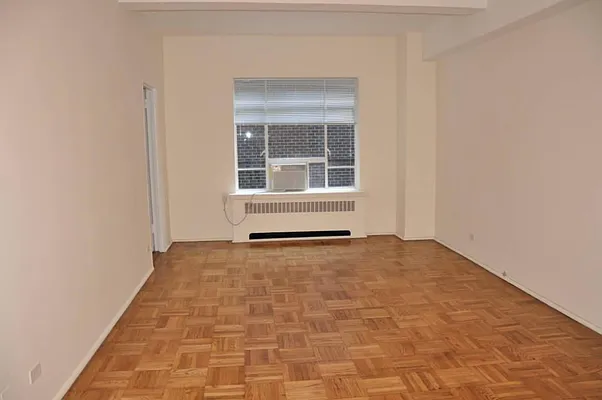 Rented by Concept Real Estate Group | media 14