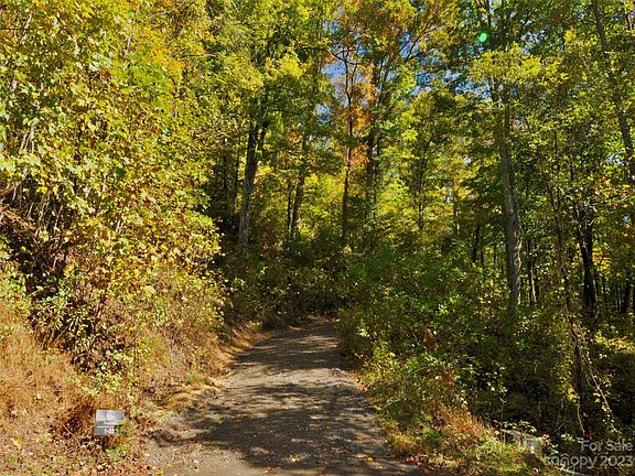 2nd image of 841 Blackthorne Ln Lot 33