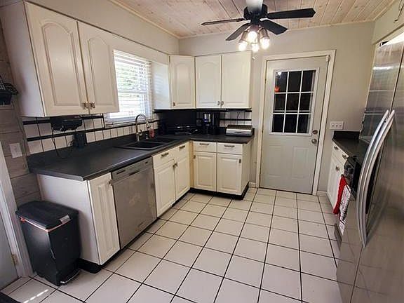 4th image of 1681 Kingston Dr