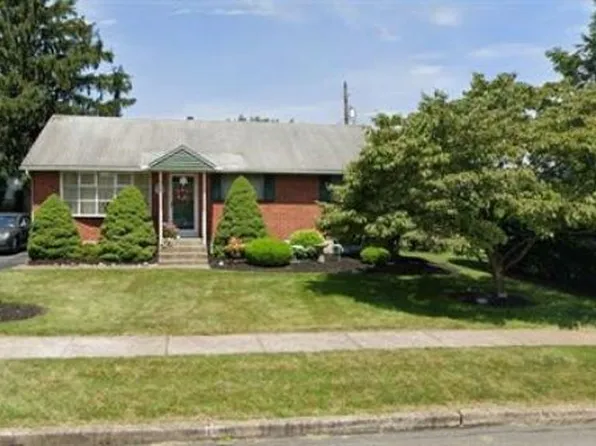 3941 Washington St, Bethlehem, PA 18020