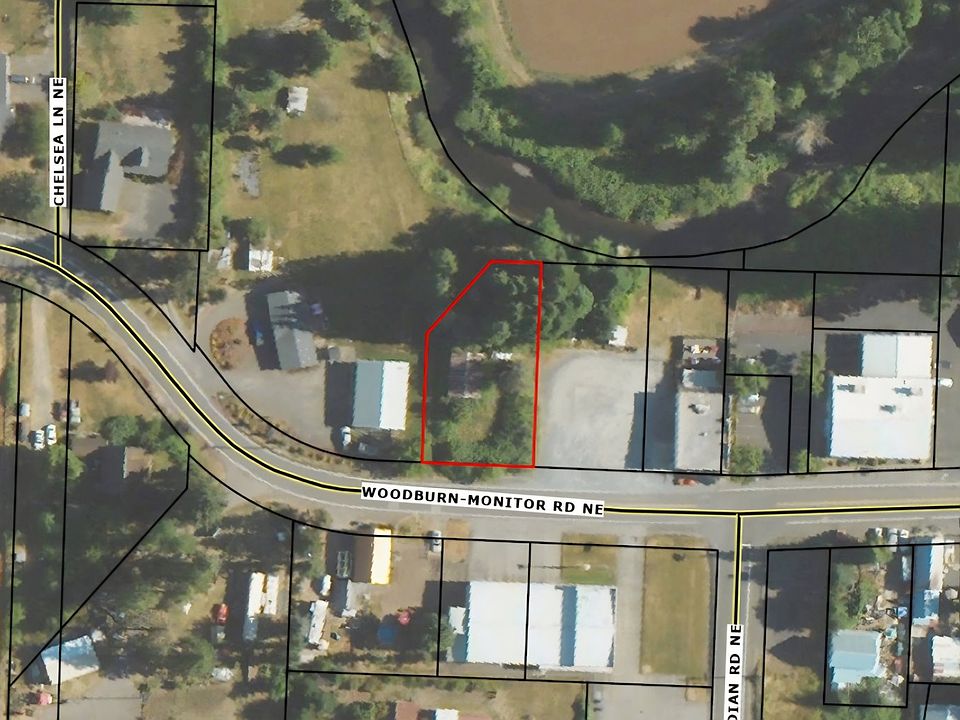 2nd image of 15215 Woodburn Monitor Rd NE