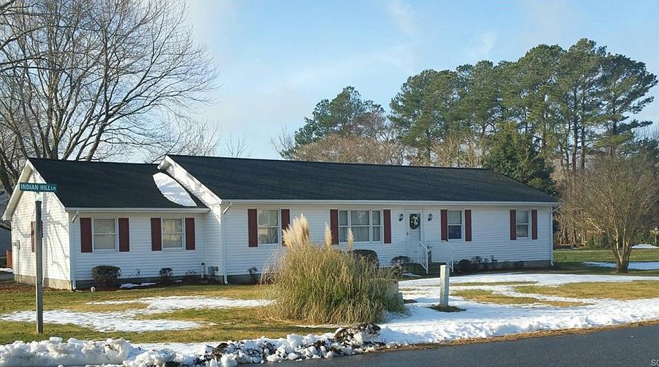 1st image of 1 Indian Hill Ln