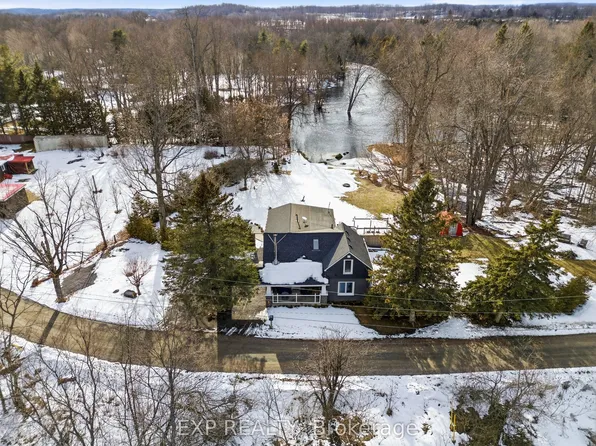 27 Lost Channel Ct, Tweed, ON K0K 3H0