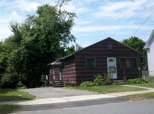 86 Orange St, Athol, MA 01331