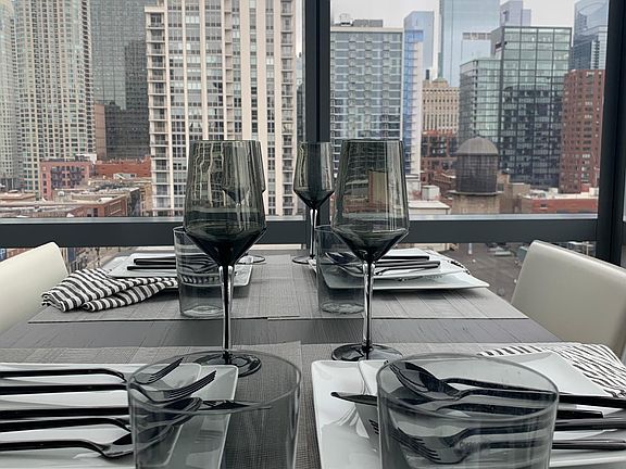 5th image of 660 N Wells St #1104