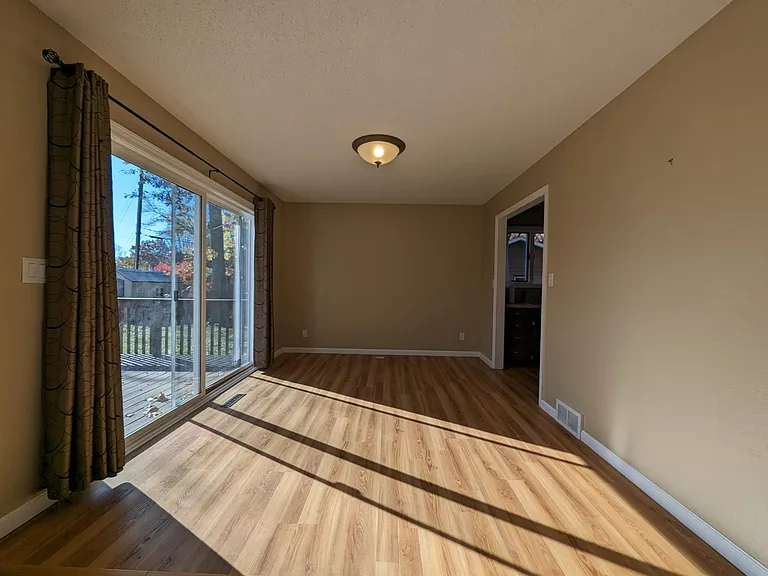 1754 S Cambridge Dr — Photo 4
