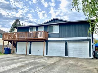 911 30th St NE APT C, Auburn, WA 98002